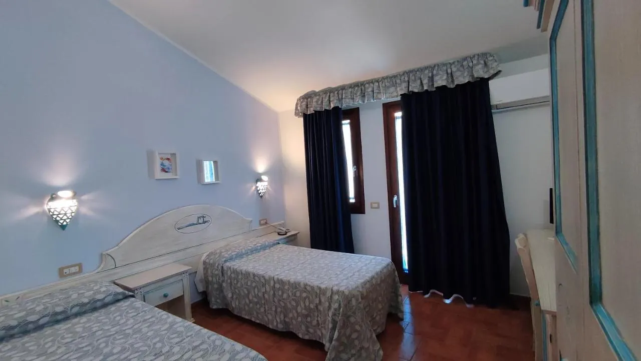 Le Sabbie Hotel Calasetta 3*,